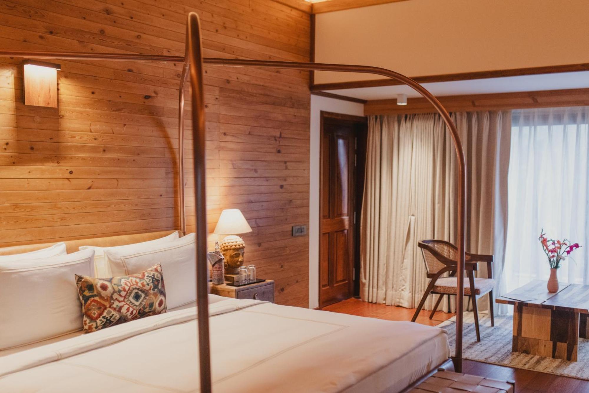 Brij Atmanya Bhowali, Nainital, A Luxury Mountain Escape 외부 사진